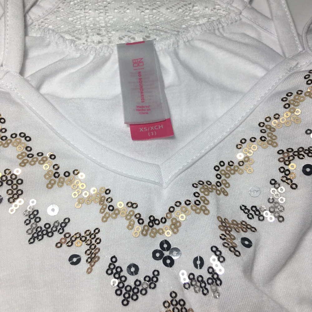NO BOUNDARIES TANK TOP - Picture 7 of 7